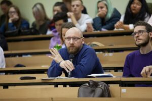 https://childresearch.mgppu.ru/wp-content/uploads/2018/09/sovr_deystvo_videogames_27.09.2018-for-post-300x200.jpg