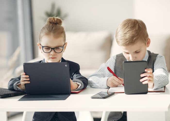 https://childresearch.mgppu.ru/wp-content/uploads/2021/01/pexels-photo-3874109-700x500.jpeg